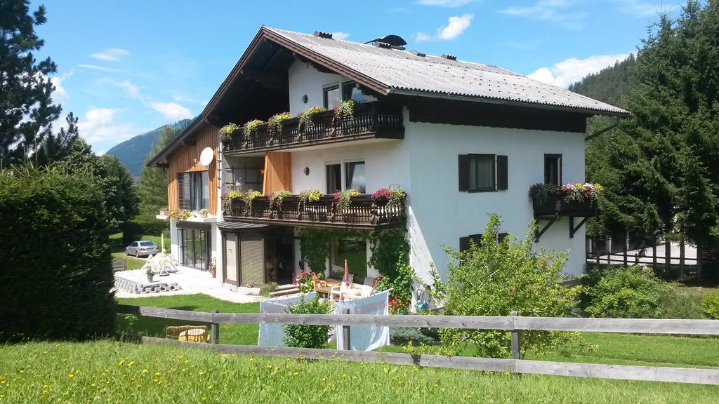 Appartementhaus Theresia Bad Mitterndorf Extérieur photo